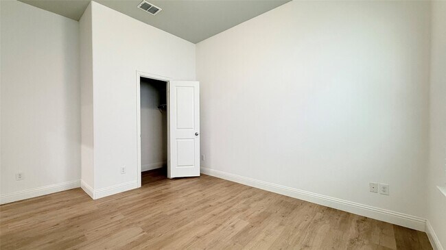 Building Photo - 2720 Inn Kitchen Wy