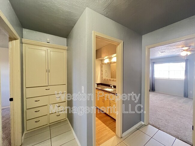 Building Photo - 10408 Blue Spruce Rd