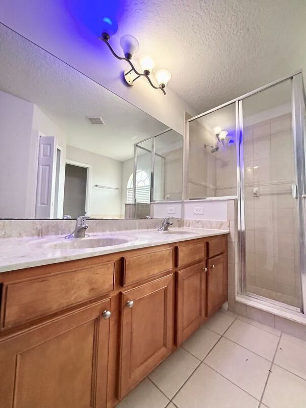 Building Photo - 3048 Verbena Dr