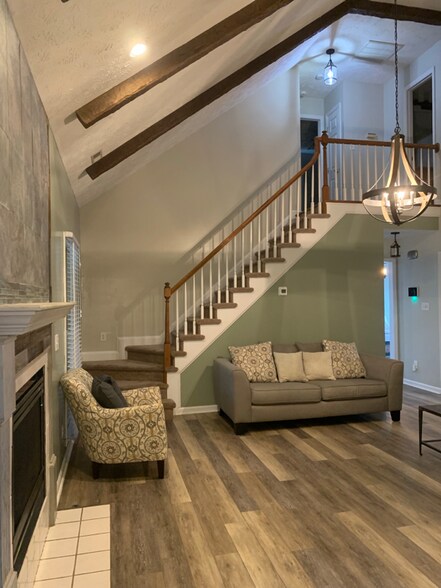 Building Photo - 7788 Pintail Dr