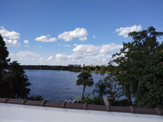 Building Photo - LAKE FRONT on Lake Highland!