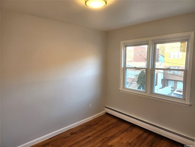 Building Photo - 90-32-90-83 83rd Ave