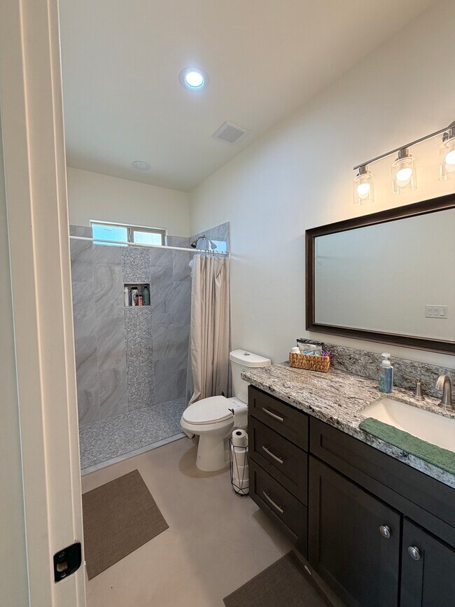 Building Photo - 1863 Valentino Ct