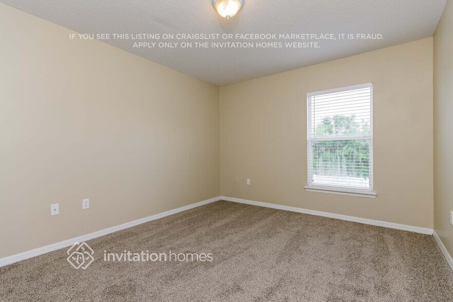 Building Photo - 1129 Hacienda Cir