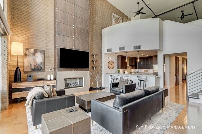 Building Photo - 11441 Allerton Park Dr