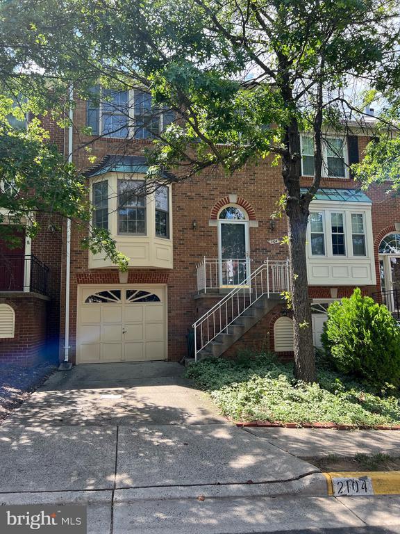 Building Photo - 2104 Patty Ln