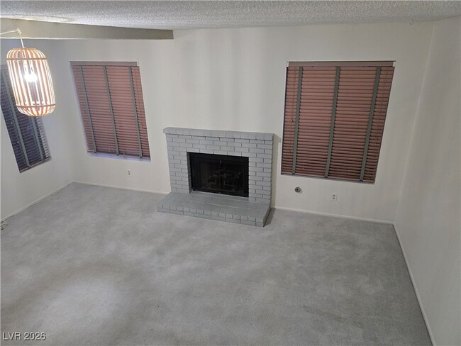 Building Photo - 104 Boysenberry Ln