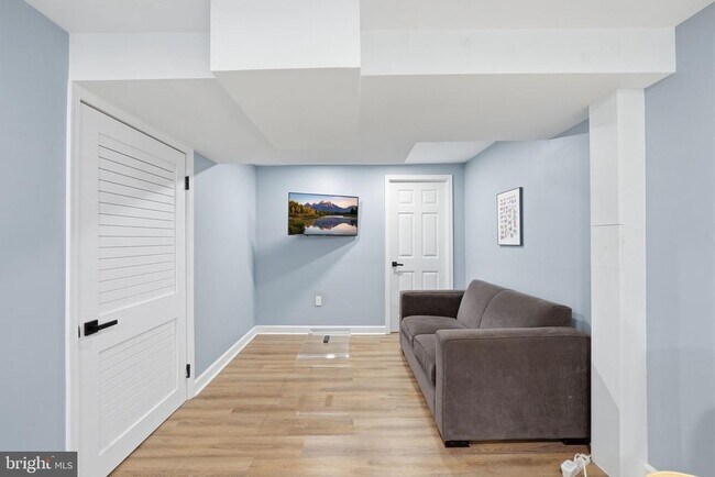 Building Photo - 5902 Wilson Ln