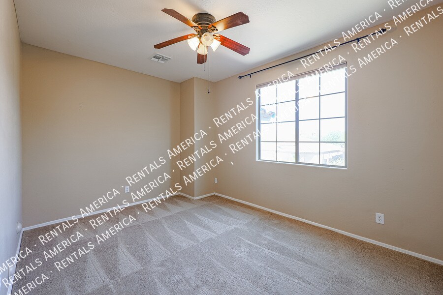 Building Photo - 3117 W Espartero Way