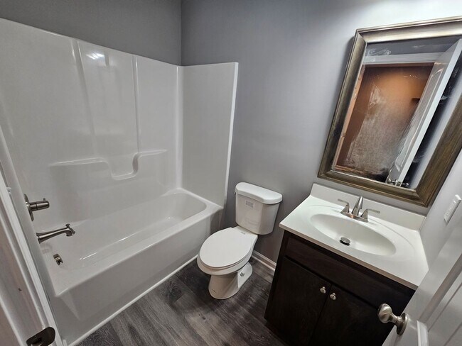 Building Photo - Charming 3 Bedroom Home in Tullahoma!