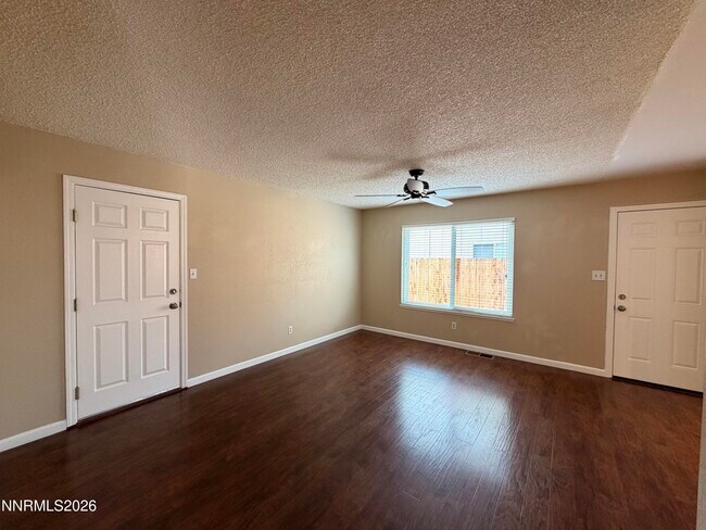 Building Photo - 1076 Palmwood Dr
