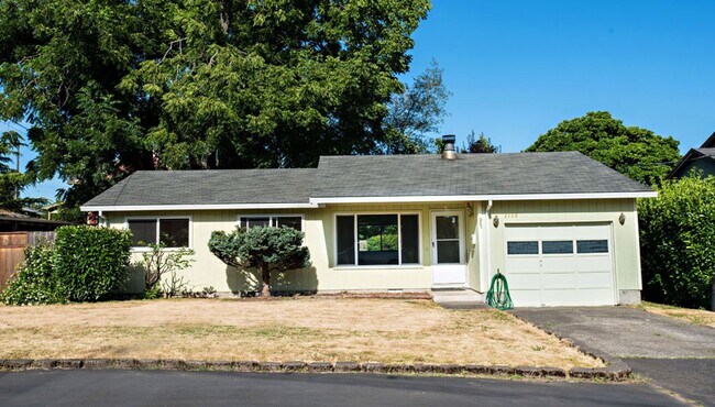 Building Photo - 2729 SE 63rd Ave