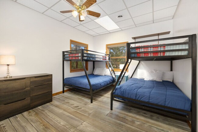 Building Photo - 814 County Rd 1524