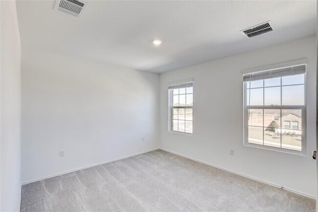 Building Photo - 102 Miglia St