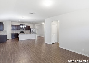 Building Photo - 421 Salt Fork