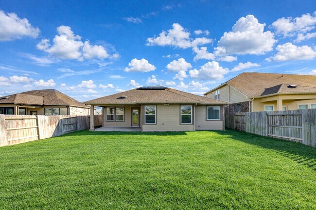 Building Photo - 1207 Cascade Hls Dr