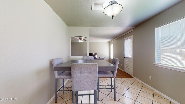 Building Photo - 12231 Tierra Baja Way