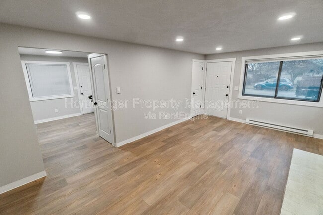 Building Photo - 508 E Rich Ave