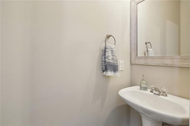 Building Photo - 2495 Ivey Crest Cir