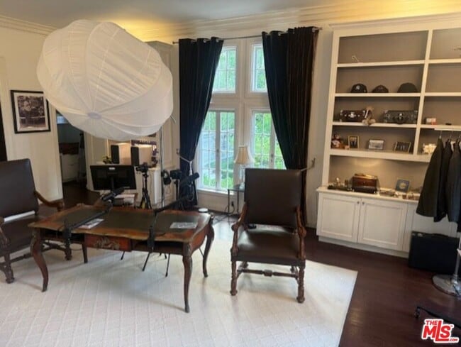 Building Photo - 10335 Wilshire Blvd