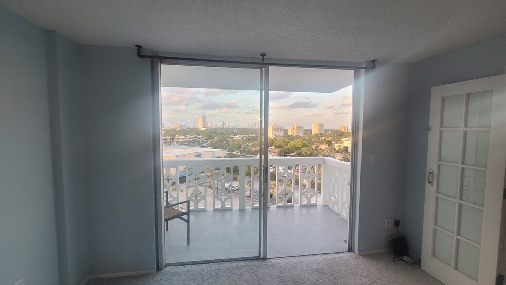 Building Photo - 13155 Ixora Ct