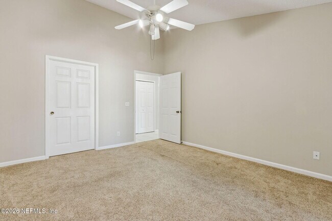 Building Photo - 800 Ironwood Dr