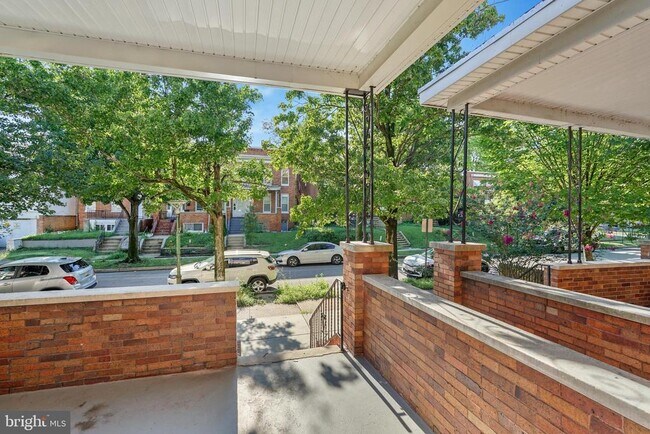 Building Photo - 2509 Linden Ave