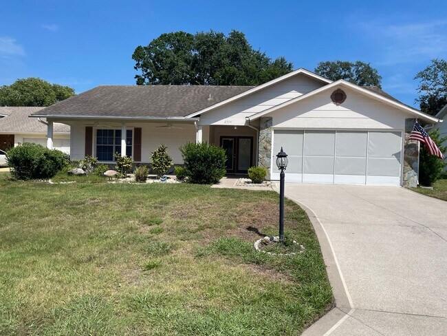 Spacious 3 Bedroom plus Den 3.5 baths 2 c... - Spacious 3  Bedroom plus Den 3.5 baths 2 c...