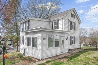 Building Photo - 520 Lincoln Ave