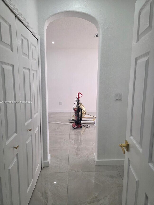 Building Photo - 16643 SW 80th Terrace