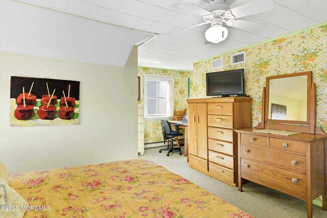 Building Photo - 425 Washington Ave