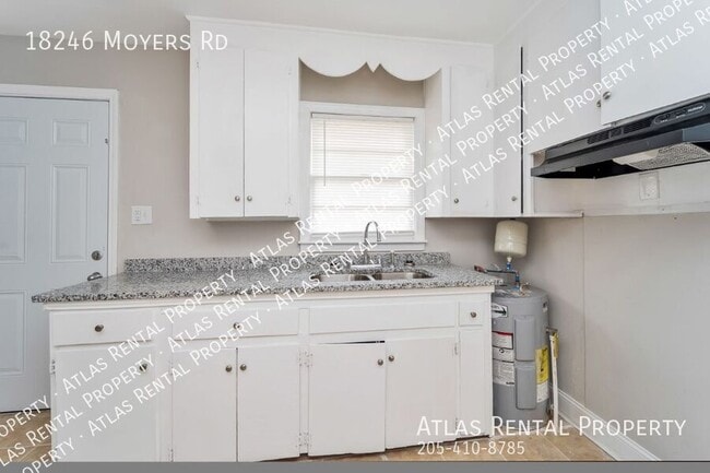Building Photo - 18246 Moyers Rd