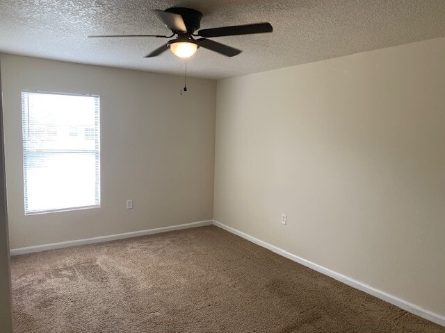 Building Photo - 843 Franconville Ct