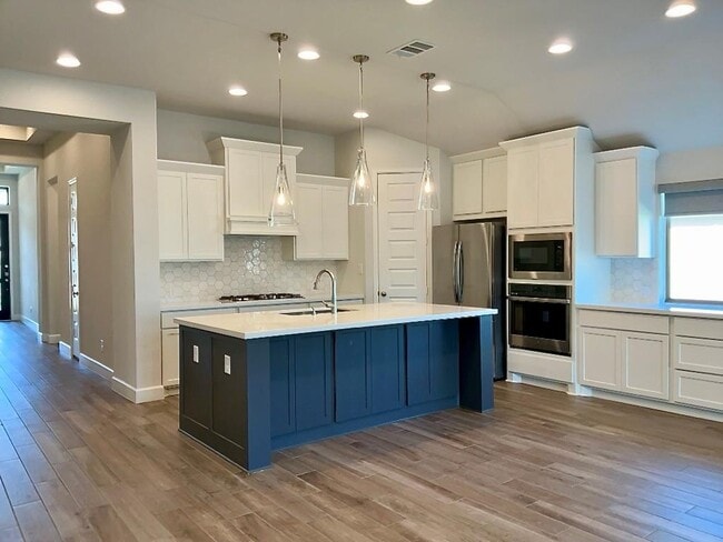 Building Photo - 1636 Laverne Mitchell st