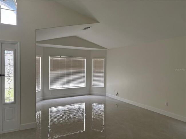 Building Photo - 11215 Crystal Glen Blvd