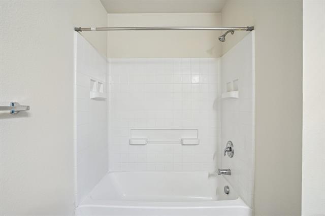 Building Photo - 9120 Sun Haven Way