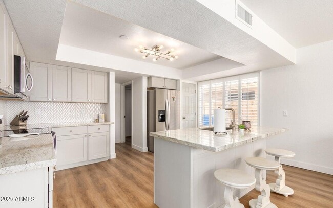 Building Photo - 4943 W Oraibi Dr