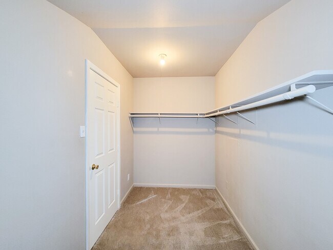 Building Photo - 17423 Ranch Country Rd