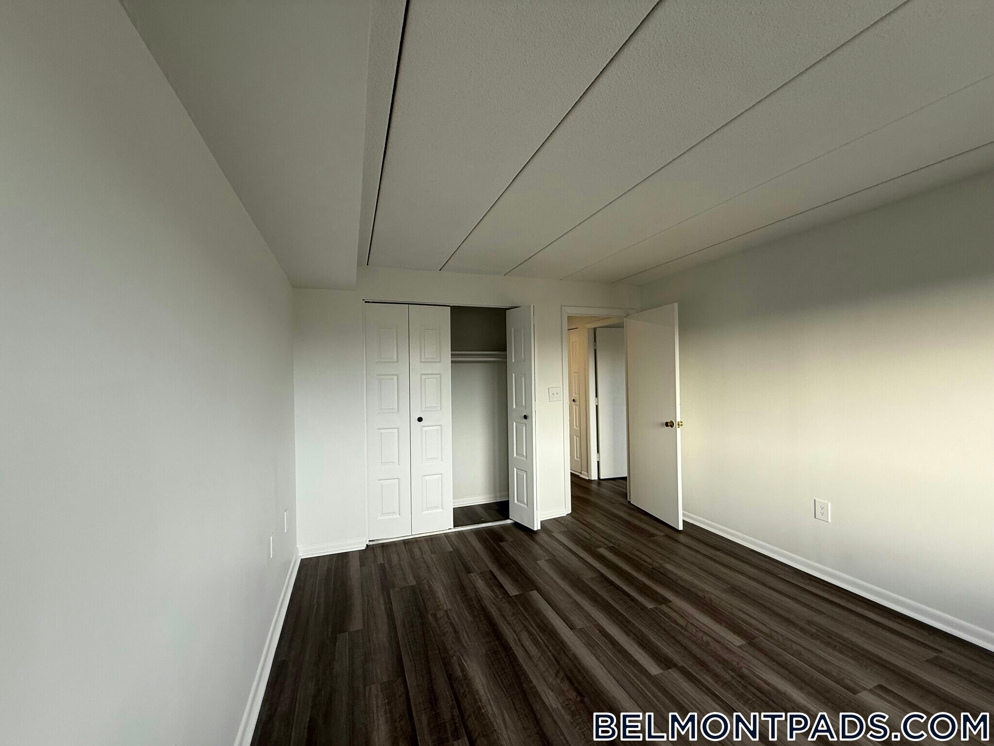 Building Photo - 53 Hill Rd