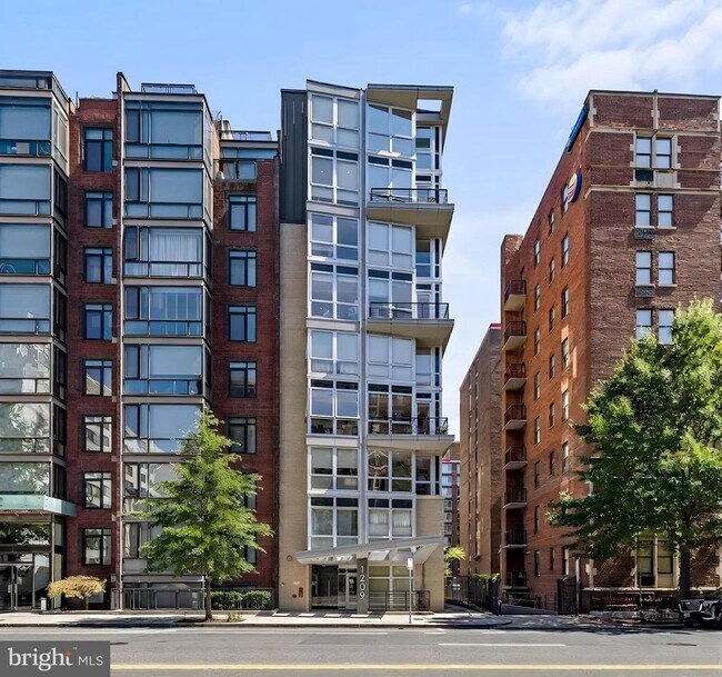 Building Photo - 1209 13th St NW