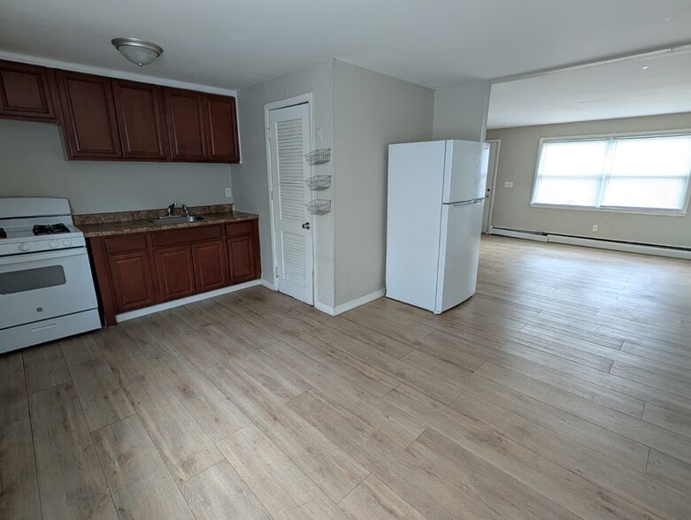 Building Photo - 114 Fairmont Ave