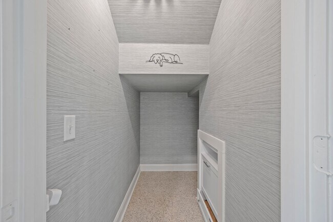 Building Photo - 720 Goodlet Cir