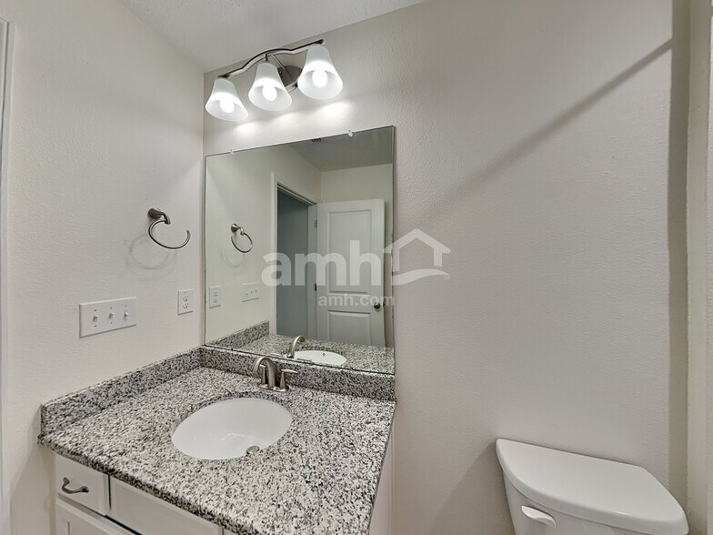 Building Photo - 4706 Reisswood Loop