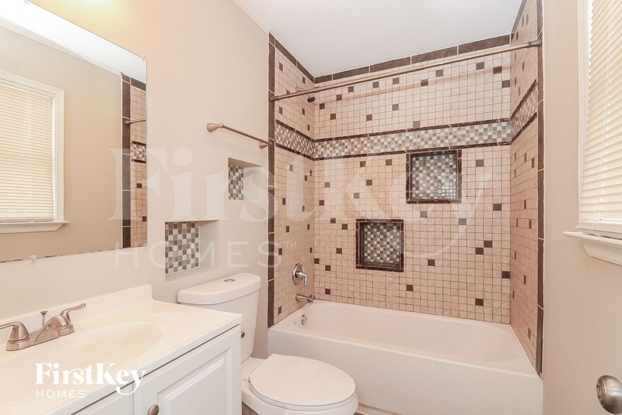 Building Photo - 5531 Concord Cir