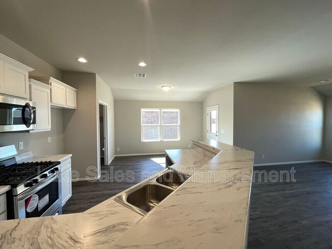 Building Photo - 16126 S 88th E Ave
