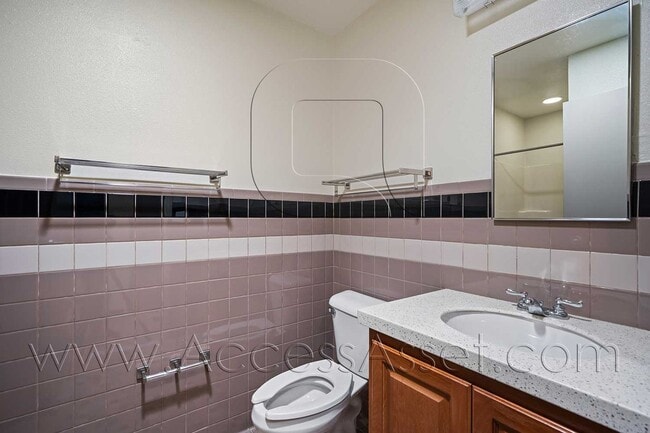 Building Photo - Inviting Cozy Studio With 1 Bath In Mounta...