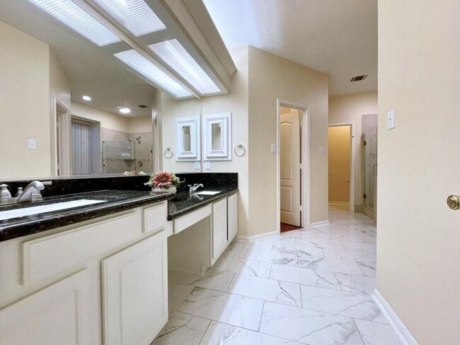 Building Photo - 639 Wheelhouse Dr