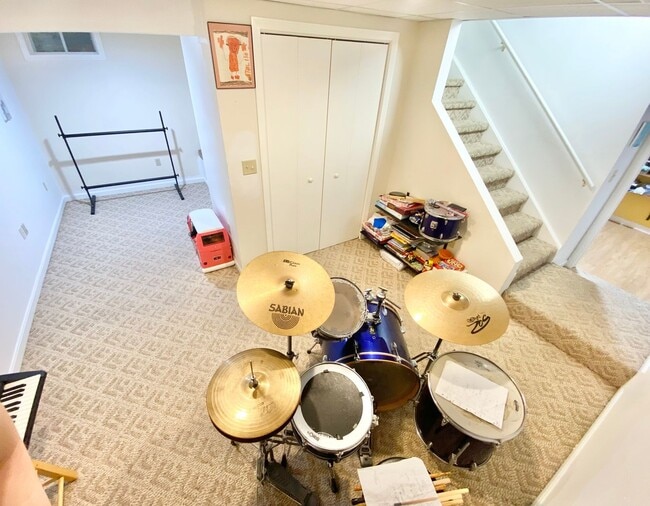 Building Photo - 3 Bedroom Home Colchester Available 8/15th!