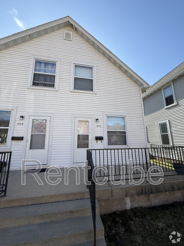 Building Photo - 1702 Rhomberg Ave