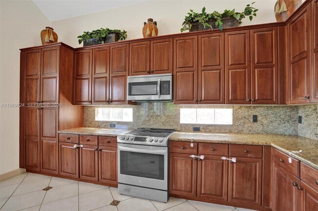 Building Photo - 17431 SW 35th St